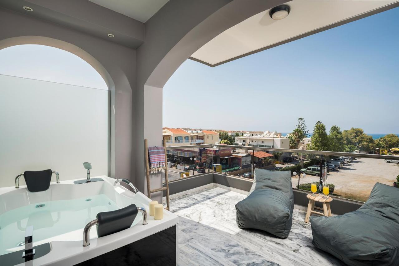 Sun Ray Luxury Apartments Agia Marina 外观 照片