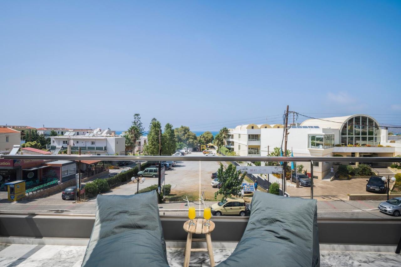 Sun Ray Luxury Apartments Agia Marina 外观 照片