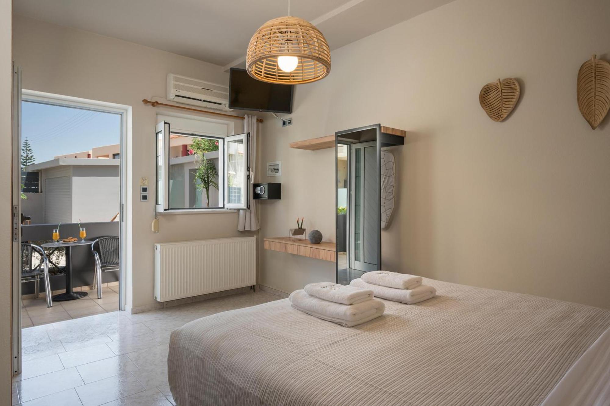 Sun Ray Luxury Apartments Agia Marina 客房 照片