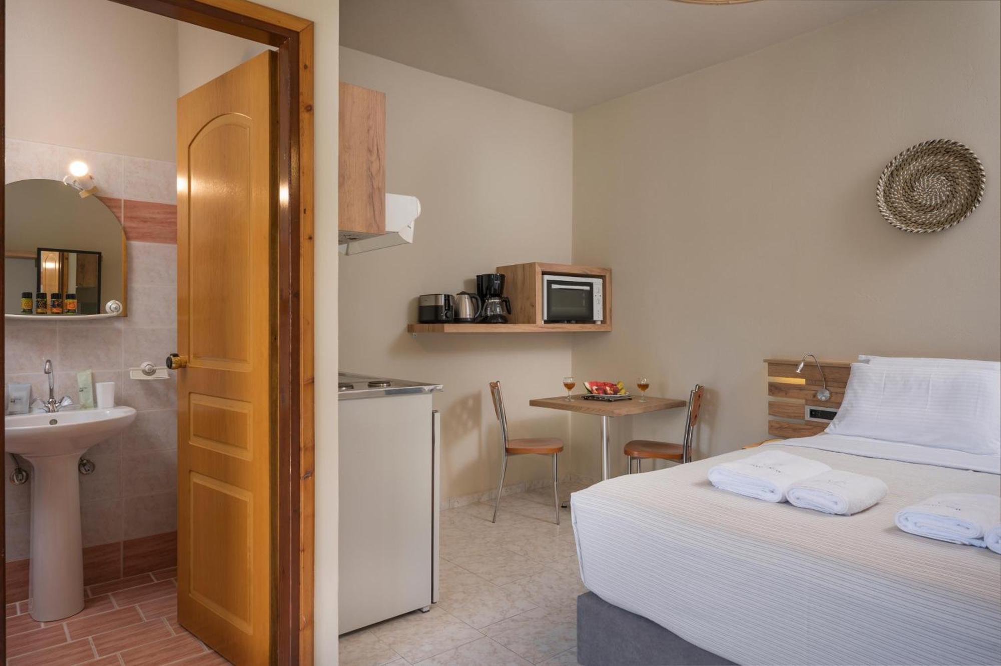 Sun Ray Luxury Apartments Agia Marina 客房 照片